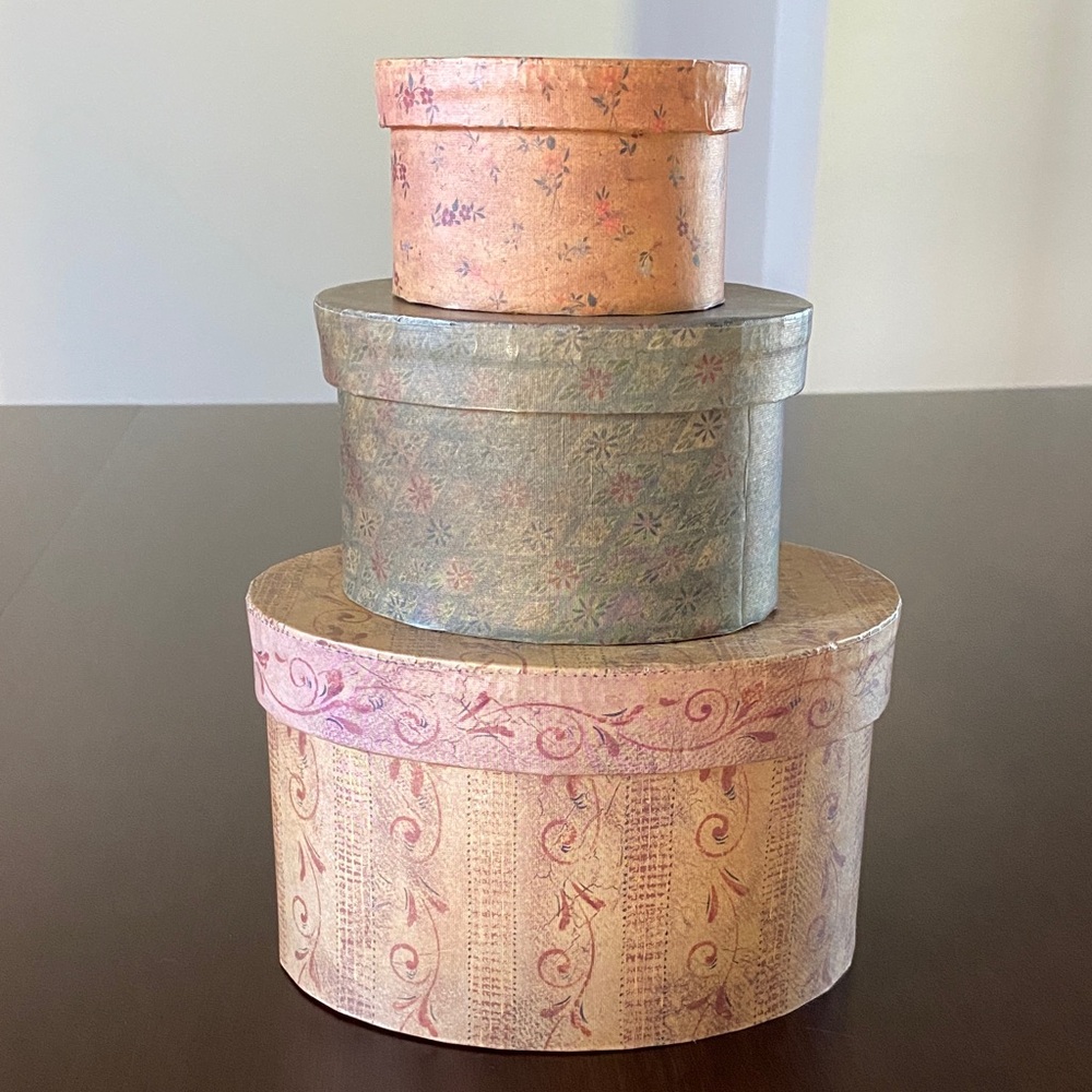 Bob's Boxes Set of 3 Oval Nesting Wallpaper Boxes